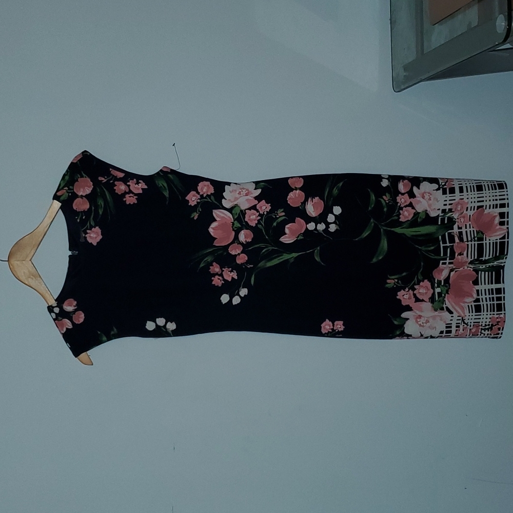 Vince Camuto | Floral Dress